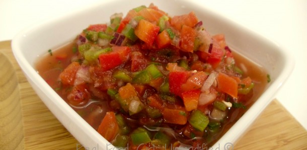 Garden Fresh Organic Veggies make this salsa flavorful and addictive! Pass the chips please! #Real Food Girl: Unmodified