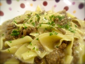 The best stroganoff recipe I've ever tasted! So fresh and light! It's comfort food done right people!! #Real Food Girl: Umodified