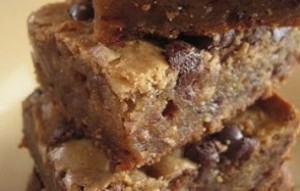 These blondies are crazy good! Chewy, buttery, with a hint of butterscotch flavor. You won't be able to eat just one! #Real Food Girl: Unmodified