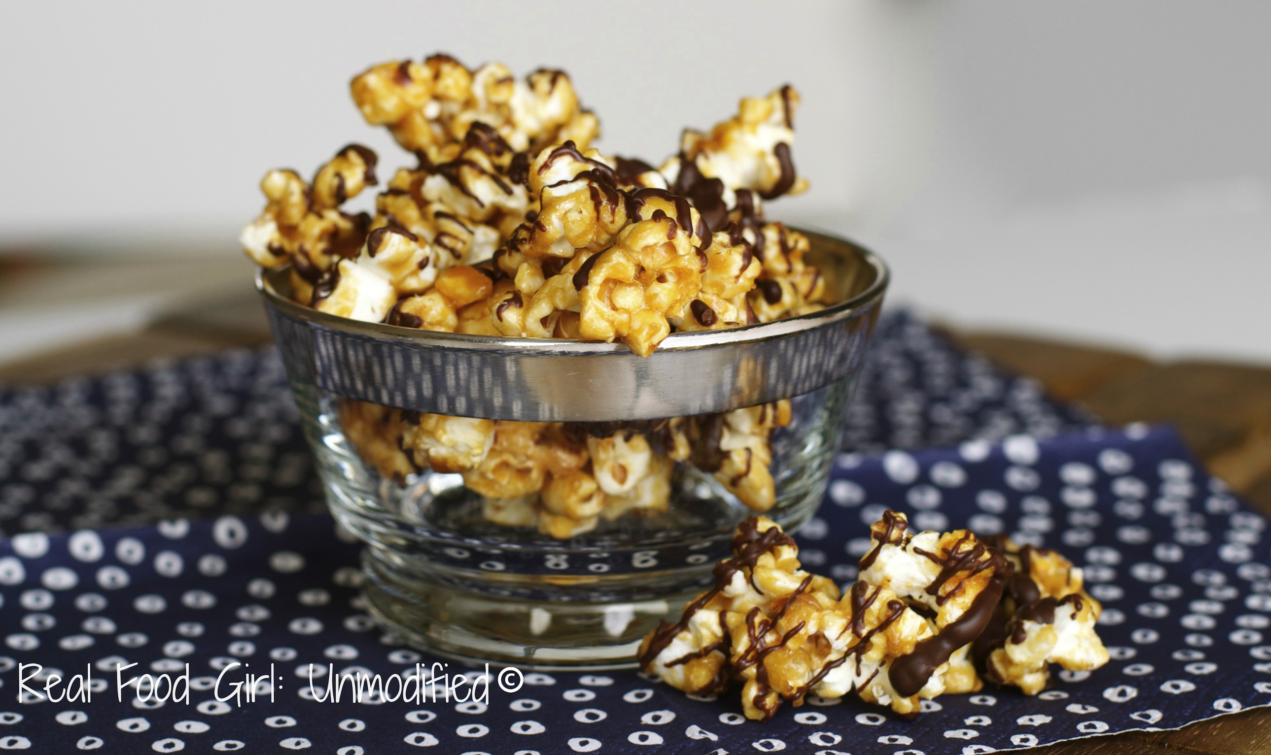 Sea Salted Caramel Corn with Dark Chocolate Drizzle?! Yes Please!! From Real Food Girl: Unmodified