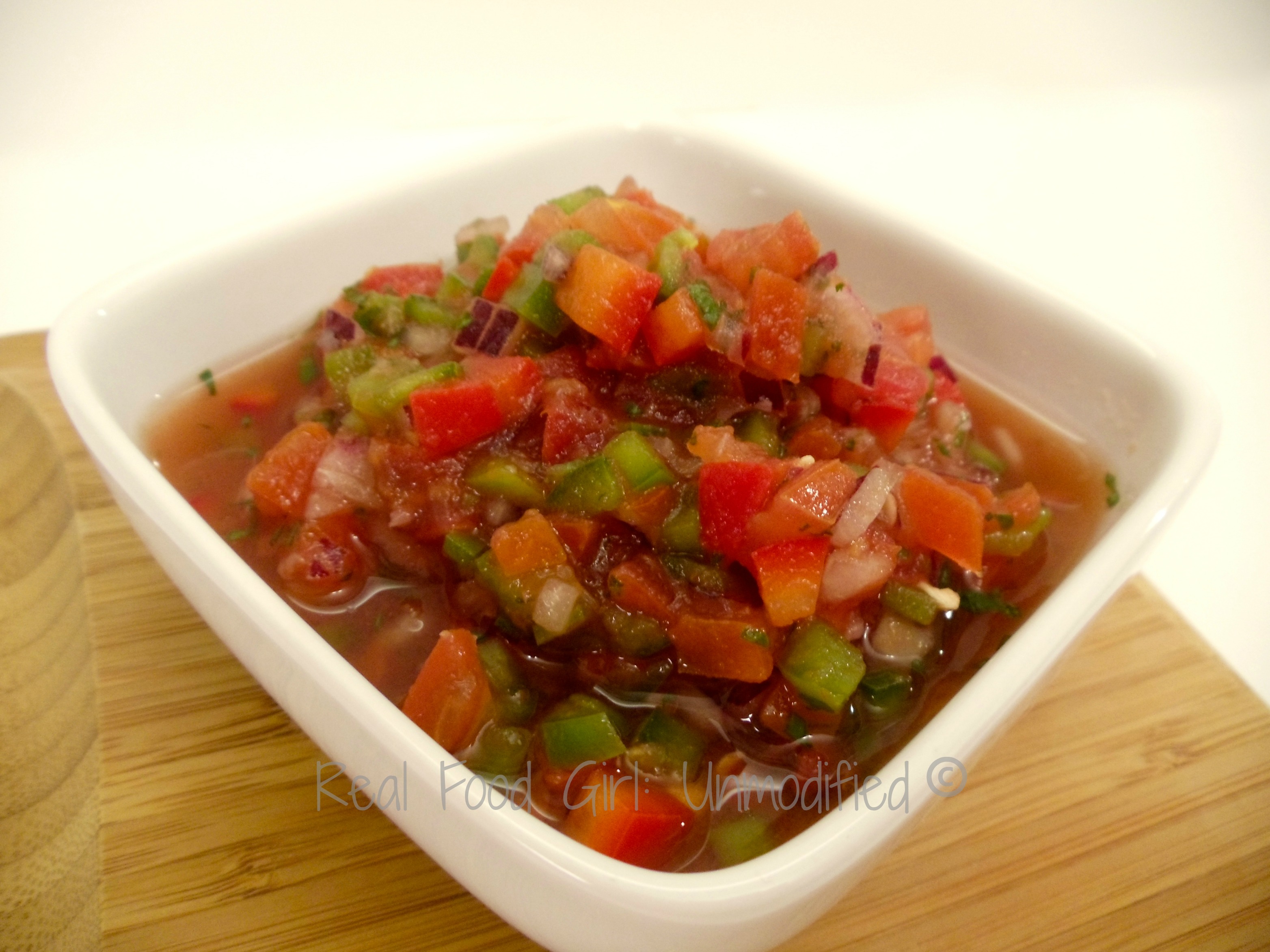 Garden Fresh Organic Veggies make this salsa flavorful and addictive! Pass the chips please! #Real Food Girl: Unmodified