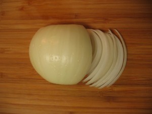 Julienne onion. Veggie-quest.com